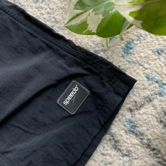 Speedo swimming shorts - size  M - elasticated waist - Picture 2 of 3